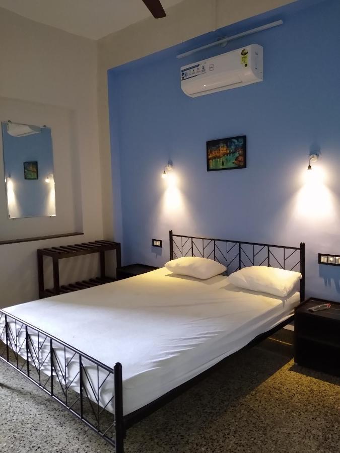 Sanrit Hotel GOA Extérieur photo