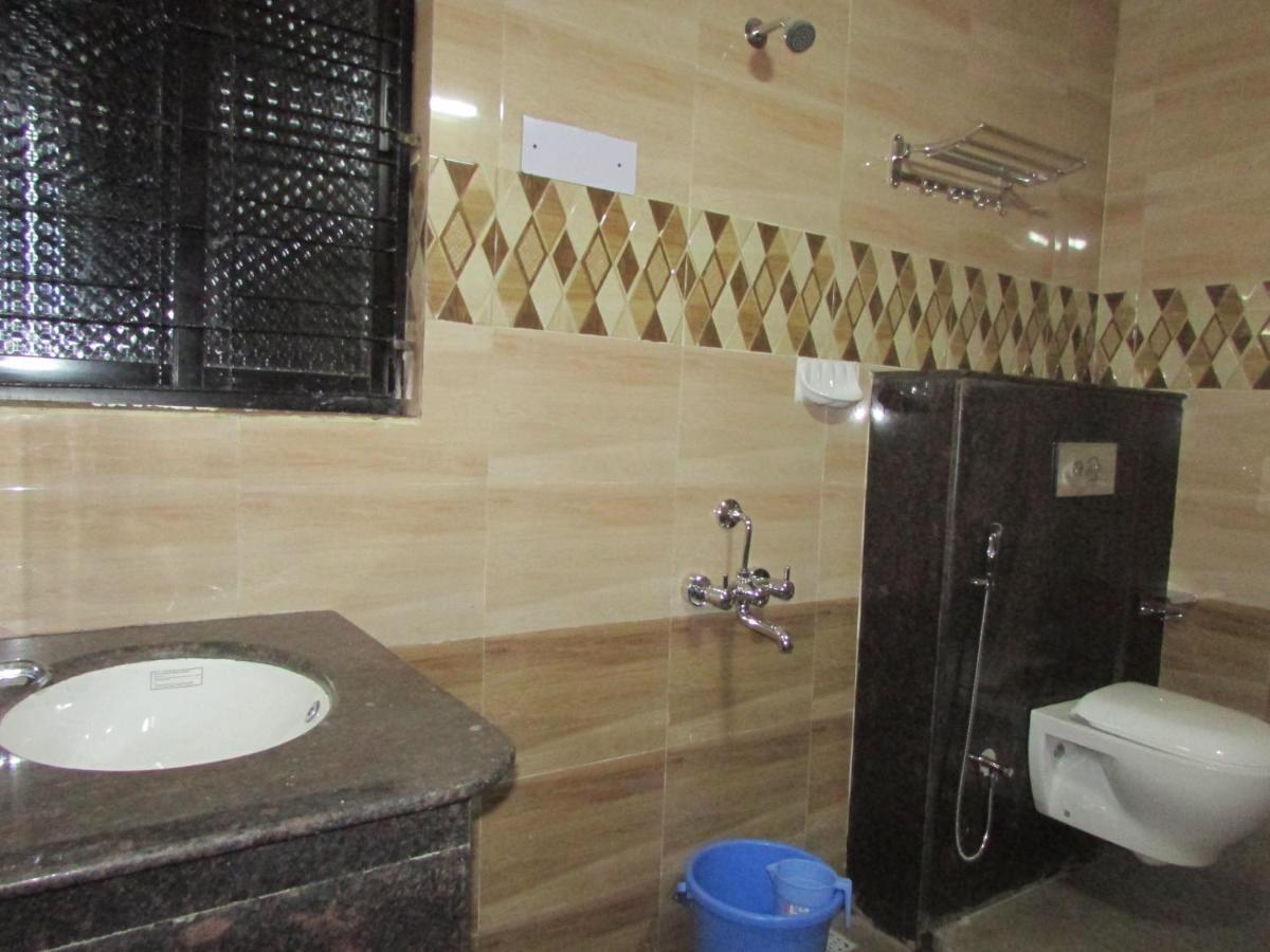 Sanrit Hotel GOA Extérieur photo